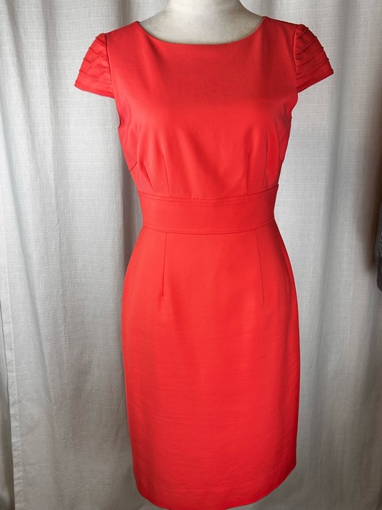 ANTONIO MELANI Dresses & Skirts - Women's ANTONIO MELANI Coral Cap-Sleeve Elegant Waist-Defined Midi Dress SZ 4